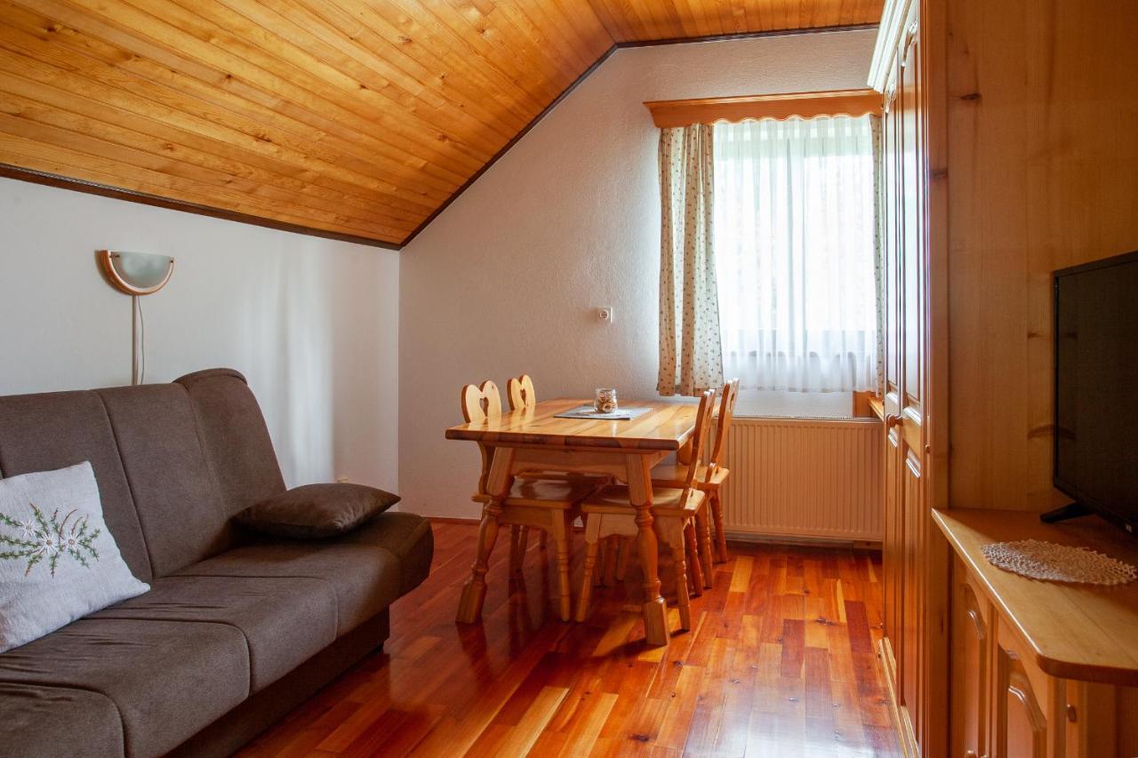 Farmstay&Glamping Visocnik Ljubno Exterior photo